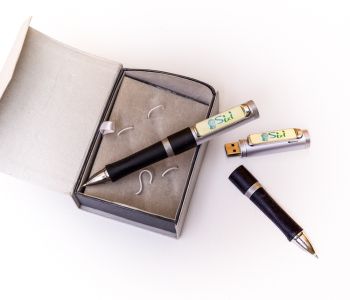 Bic avec clef USB - association Sixi